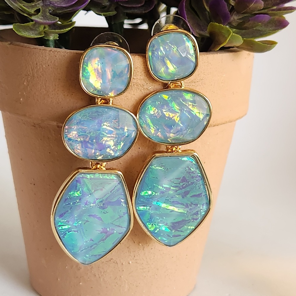 Iridescent Faux Opal Tiered Drop Earrings Gold Tone Blue Green Statement‎ Dangle